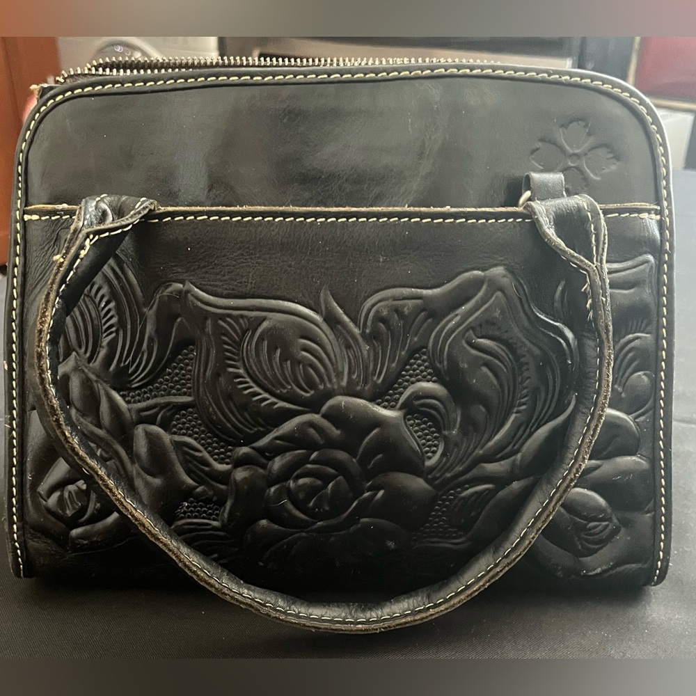 Patricia Nash Leather Handbag. 9”x 7”x 4”